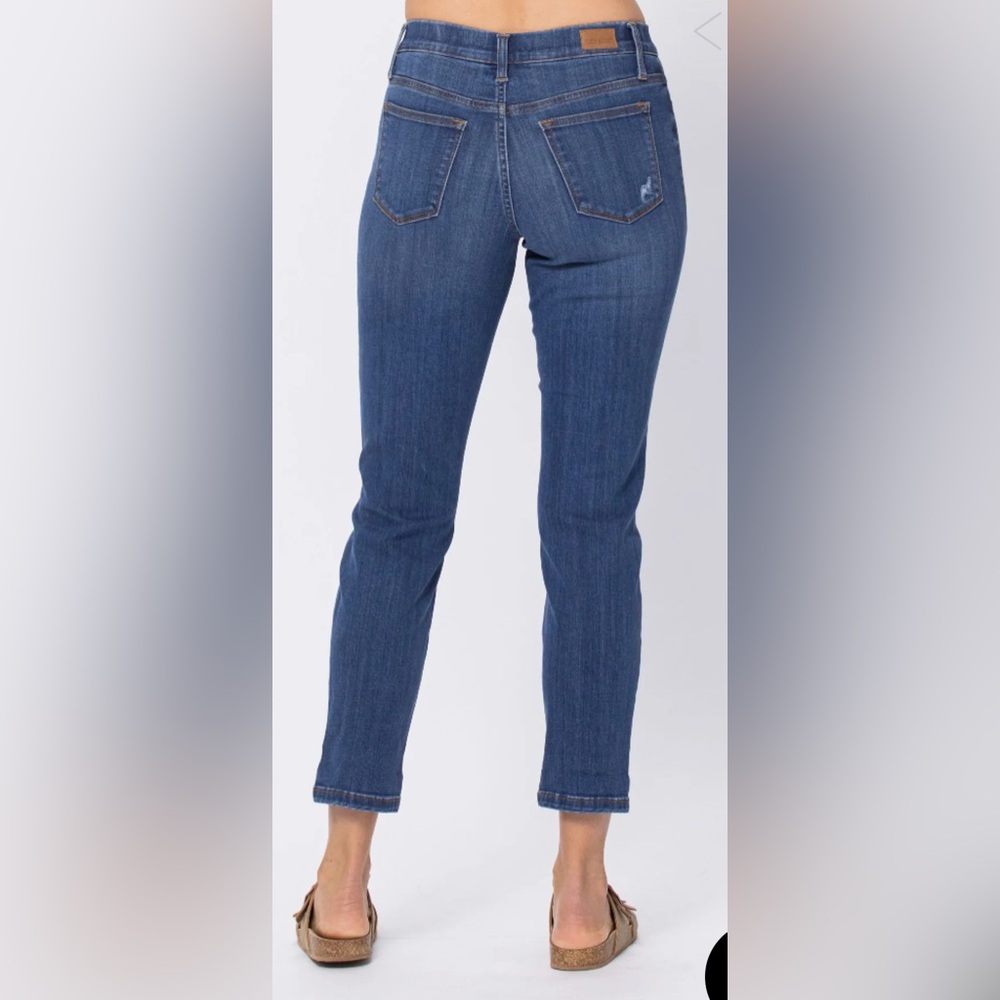 Judy Blue Jeans 14 Mid Rise Boyfriend Ripped Jeans - Size 14W New With Tags - Picture 2 of 9